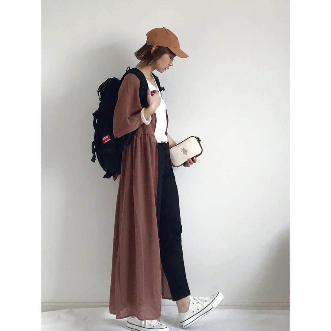のインスタグラム：「#wear更新 ☝︎ TOPにURL載せてます ．．．．．．✈︎ . . . #code #outfit #ootd . . . 詳しくは#wear で見てね♥︎ wear account → sizu0618 . . . #MINEBY3MOOTD #mamagirl #コーデ #コーディネート #ファッション #今日の服 #今日のコーデ #ママファッション #ママコーデ #ママスタイル @grl_official #grl #グレイル #usポロ」