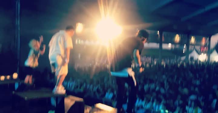 のインスタグラム：「. ね、最高でしょ、夏フェス . ROCK IN JAPAN Fes.2019 . 3年連続出演. . 俺たちはロックじゃないけども . ロックを聴いて育ったよ. . ロックに何回も救われたよ. . 音楽が好きで好きで毎日聴いたよ. . だからジャンルを越える大切さと喜びが分かる. . そんな思いで3年. . やっと大合唱できました、ありがとう. . 心が満たされた瞬間 . #幸せだなぁ #加山雄三 #ベリーグッドマン #RIJF2019 #ロッキン #心の中で泣いた #音楽がロックがポップスが #ヒップホップがファンクがジャズがレゲエが #たまらなく好きな我々 #家に帰るまで無事故で」