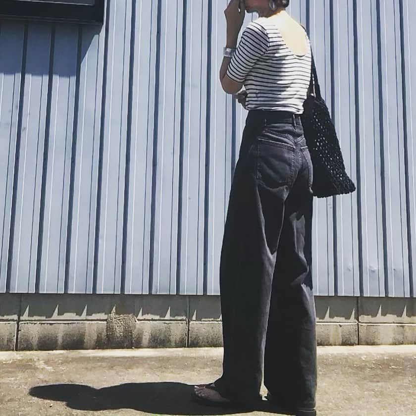 ybtn_1024さんのインスタグラム写真 - (ybtn_1024Instagram)「10 Aug. 2019 #ootd ・ ・ こんばんは☺︎ 昨夜は同じ部署の方々との飲み会🍻 ・ 私が幹事で、お店をセッティングしたので、気に入ってもらえるかドキドキ… ・ 口どりの自家製寄せ豆腐からスタートし、お刺身二種盛り、鱧の天ぷら、手羽先煮などなど… どれも美味しくて、皆さんに喜んでもらえました✨✨ 良かった…☺️ ・ ・ tops#tomorrowland ☜picのタグ、間違えてしまいました💦こちらが正しいです。すみません🙇‍♀️ bottoms#ワイドフィットカーブジーンズ#uniqlou bag#zara sandals#ipanema ・ ・ 背中パッカーンと#カーブパンツ ・ ・ いつもありがとうございます♡ ・ ・ #outfit#instafashion#fashion#coordinate#uniqlolifewear#uniqloginza2019ss#カーブパンツ女子#curvedpants#locari#4yuuu#mineby3mootd#ootd_kob#お洒落さんと繋がりたい#おしゃれな人と繋がりたい#おしゃれさんと繋がりたい」8月10日 20時10分 - ybtn_1024