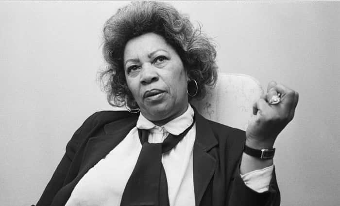 ジーン・トリプルホーンのインスタグラム：「#rip #tonimorrison thank you for your soulful eloquence #beloved #thebluesteye」