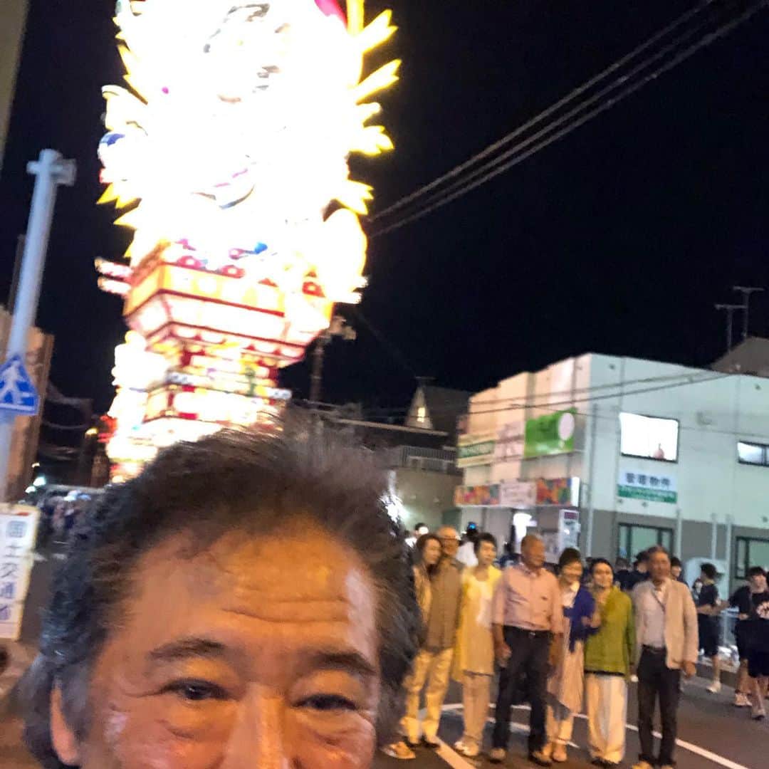西岡徳馬のインスタグラム：「青森 立佞武多 来てまーす❗️ 凄いよーたちねぶた！ おお酒飲んでる❗️」
