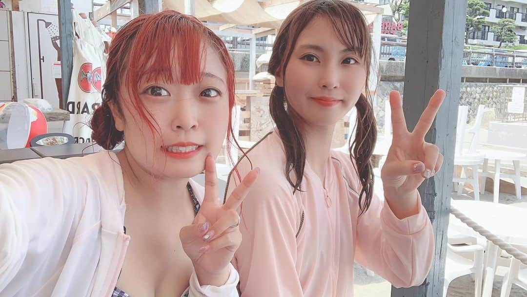 日向結衣さんのインスタグラム写真 - (日向結衣Instagram)「. たまちゃんと逗子海岸にある 海上アスレチック行った時の👙🧡 . みんな動画は見てくれたかな？ 終始笑いながら編集してたおもろい動画！💗 . 1枚目と2枚目の差ww メイクは凄いですね、ww .」8月6日 23時09分 - hinatayui0826