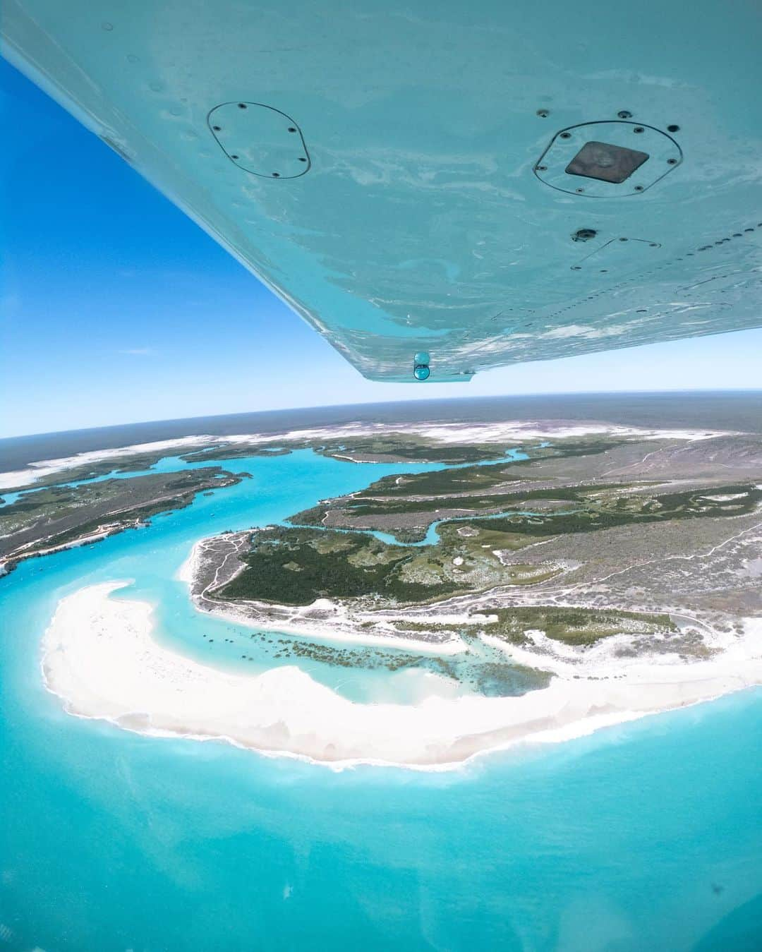 Australiaさんのインスタグラム写真 - (AustraliaInstagram)「(Go)Pro tip: Always nab the window seat when flying over @westernaustralia. 🛩️ @GoPro creator @taiyomasuda captured this stunning scenery on a @flybroome flight on his way to the @kooljaman camp during the #GoProCreatorSummit this week. The remote wilderness camp in #CapeLeveque is run by the Indigenous Bardi Jawi Communities, where you can learn more about the local Aboriginal culture and explore the unique landscape in this special part of @australiasnorthwest.  #seeaustralia #justanotherdayinwa #australiasnorthwest #thekimberley #travel」8月6日 23時16分 - australia