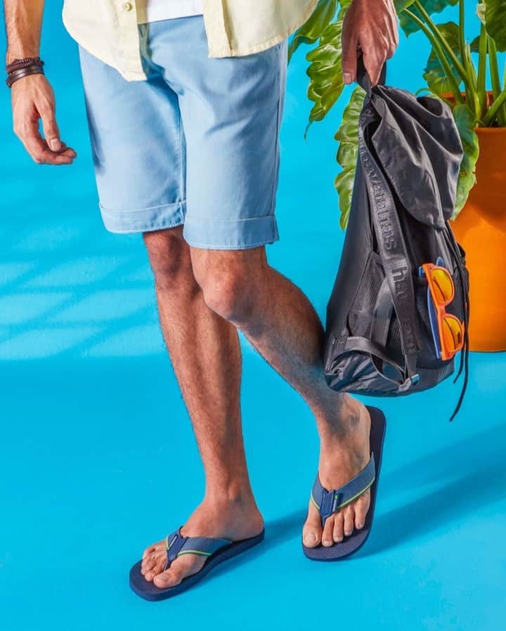 Havaianas Europeさんのインスタグラム写真 - (Havaianas EuropeInstagram)「In need of some summer style inspiration? Keep it simple with our Urban Brasil 🇧🇷 #FashionStyle #instastyle #mensfashion」8月6日 23時30分 - havaianaseurope