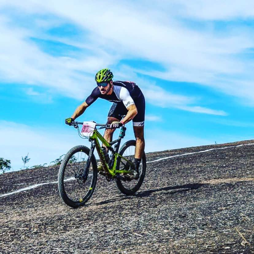 Rodrigo Hilbertさんのインスタグラム写真 - (Rodrigo HilbertInstagram)「Campeonato brasileiro de MTB. Valeu @cmtbfestival @cannondalebr @oakleybr」8月6日 23時57分 - rodrigohilbert