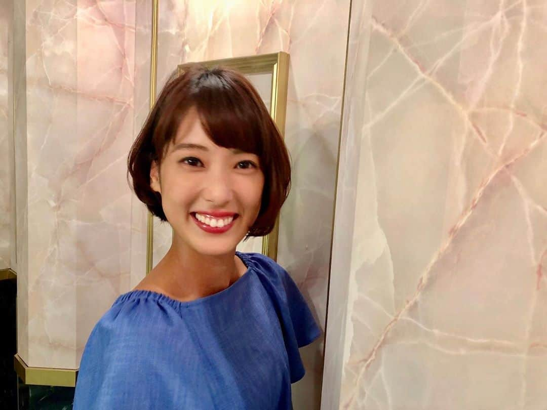 札幌テレビ「どさんこワイド朝」さんのインスタグラム写真 - (札幌テレビ「どさんこワイド朝」Instagram)「. 久保アナが髪を切りました✂︎ . サッパリしたかったとの事で 一気に20センチ切ったそうです😁 . #ヘアスタイル #hairstyles #アナウンサー #女子アナ #イメチェン  #札幌テレビ #どさんこワイド朝 #久保朱莉」8月6日 15時42分 - dosanko_asa