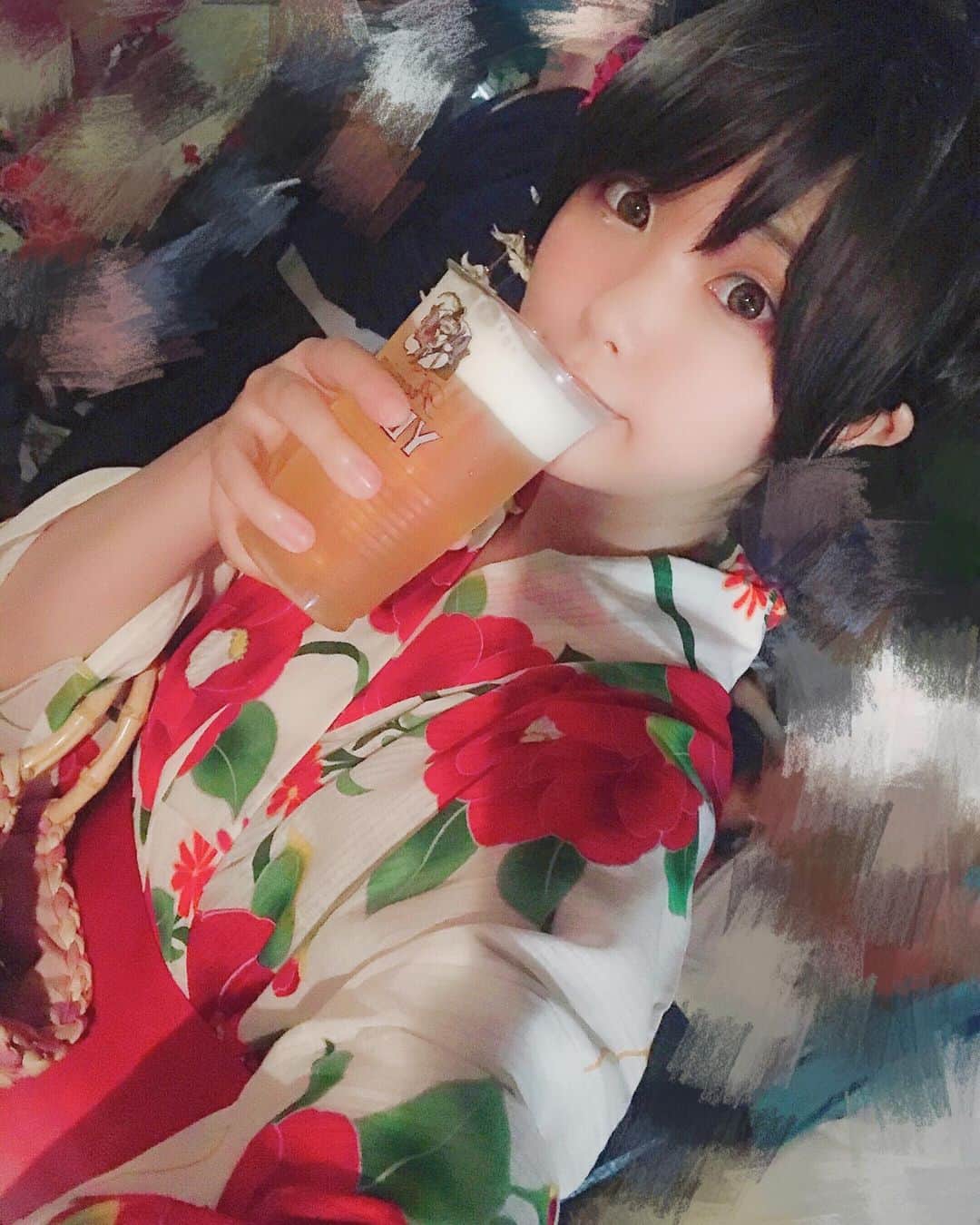 くろねこさんのインスタグラム写真 - (くろねこInstagram)「花(火)より団子(お肉とお酒)！ #selfie #yukata #浴衣 #夏 #japanesegirl #japan #和服 #和服👘 #なつまつり #夏祭り」8月6日 15時51分 - kuronekoshi_nya
