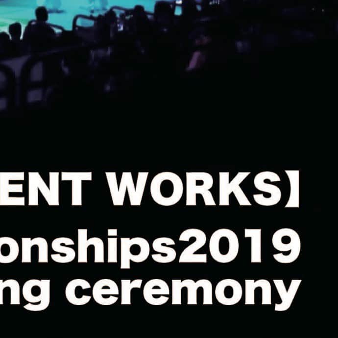 のインスタグラム：「【CLIENT WORKS】 第18回FINA世界水泳選手権閉会式でパフォーマンスを披露 7月28日に開催された第18回 @fina1908 世界水泳選手権のACC（アジア文化センター）で行われた閉会式第1部（文化公演）において、2021年の福岡大会の開催プレゼンテーションコンテンツで #制作 /#produce を@tkmivjが務め、 @thefactorytokyo が公演させていただきました。 福岡大会の紹介映像上映後、  #三味線 @yuji0323  #和太鼓 #倉敷天領太鼓  #尺八 @masakingngn  #アニメーションダンス @unvision_official @gendai_tokyo @sanhon0703 @mia_kaimeee @kota____gram  #狂言 @Moto nari.ohkura によるパフォーマンスを披露し、会場は大きな拍手に包まれました。  @thefactory.official  @chonmageryu  @kandayukico  @kgfxxkingram06  #finagwangju2019 #finafukuoka2021 # #korea #gwangju #traditional #culture #show #animationdance #dance #dancemusic #kyogen #shakuhachi #wadaiko #tsugarushamisen #japan #fukuoka #韓国 #光州 #福岡」