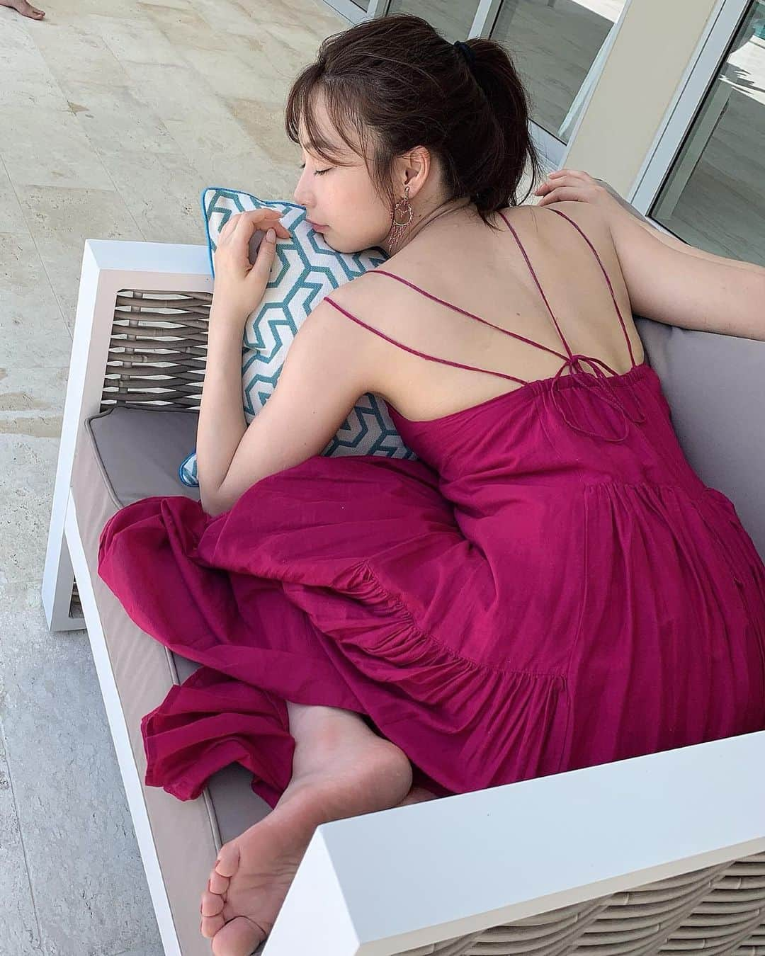 宇垣美里マネージャーさんのインスタグラム写真 - (宇垣美里マネージャーInstagram)「今週のプレイボーイも引き続き宇垣さんが登場！ タイでの撮影風景をおさめたDVDも付いております😍 プレイボーイのコラム、週刊文春のマンガ党宣言！、viviネットでの連載もぜひご覧ください🐱 #宇垣美里 #プレイボーイ #暑い日が続きますが頑張りましょう」8月6日 16時46分 - ugakimisato.mg