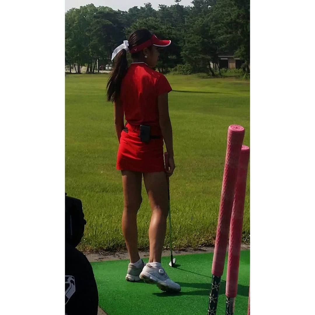 野田すみれさんのインスタグラム写真 - (野田すみれInstagram)「ゴルフサバイバルの撮影でした📸♡ 10月の陣⛳️ お楽しみに❤️ . . . . . . . 様々な特典がございますので、 詳しくは公式サイトをチェック❣️ 公式サイト「SUMIRE-IRO」 URL : https://sumire-iro.com リンクはプロフィール欄に設置してます！ . . #ラジオ #エフエム世田谷 #クレジット #SUMIREIRO #sumirepremiumfamily  #すみれwithラウンド #有料会員  #コンペ開催  #旅行  #北海道  #沖縄 #ゴルフ #ゴルフサバイバル」8月6日 17時30分 - sumire0208