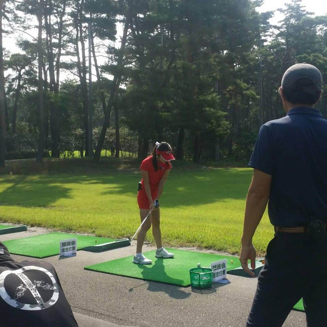 野田すみれさんのインスタグラム写真 - (野田すみれInstagram)「ゴルフサバイバルの撮影でした📸♡ 10月の陣⛳️ お楽しみに❤️ . . . . . . . 様々な特典がございますので、 詳しくは公式サイトをチェック❣️ 公式サイト「SUMIRE-IRO」 URL : https://sumire-iro.com リンクはプロフィール欄に設置してます！ . . #ラジオ #エフエム世田谷 #クレジット #SUMIREIRO #sumirepremiumfamily  #すみれwithラウンド #有料会員  #コンペ開催  #旅行  #北海道  #沖縄 #ゴルフ #ゴルフサバイバル」8月6日 17時30分 - sumire0208