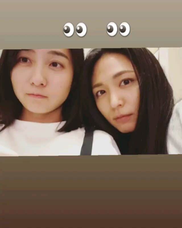 柚月美穂のインスタグラム：「#movie . . いつものどうが。。。♡ . .  #川村ゆきえ #柚月美穂 . #instaboomerang」