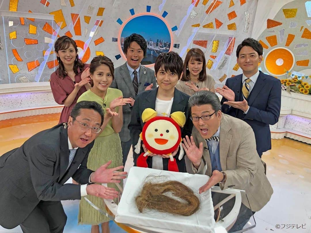 フジテレビ「めざましテレビ」さんのインスタグラム写真 - (フジテレビ「めざましテレビ」Instagram)「・ 8月のマンスリーエンタメプレゼンターをつとめる 梶裕貴さんと放送後にパチリ♪ 梶さんの笑顔と美声にいやされるなぁ(๑˃̵ᴗ˂̵) #めざましテレビ」8月6日 17時26分 - mezamashi.tv