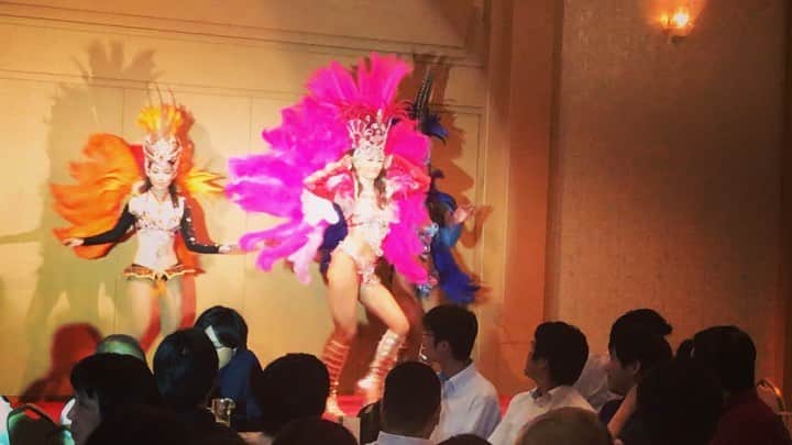 のインスタグラム：「🏅 ． 三田ホテル🌟サンバナイト ． MEGUblog 毎日ちょこちょこ更新してます〜 観て下さいねっ☺️❣️ ． プロフィールのリンクから🔝 ． ． #三田ホテル #サンバナイト #japan  #salgueiro #amor #love #sanda #samba #feijaopreto #feijãopreto #フェジョンプレット #love #good #お料理 #dinner #ダイエット #くびれ #dance #dancer  #colorful #happy  #megumikudo #工藤めぐみ」