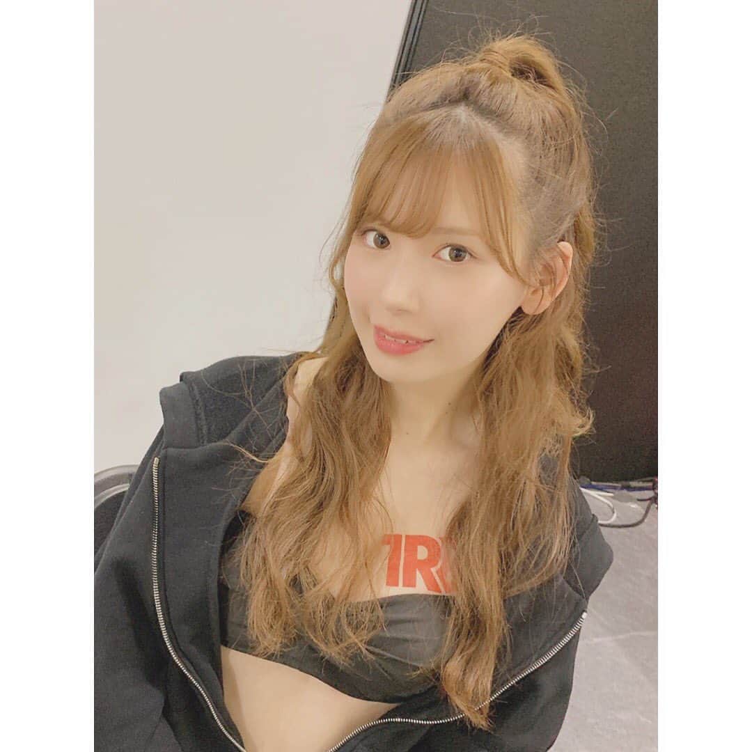 C-more ENTERTAINMENT【スタッフ】さんのインスタグラム写真 - (C-more ENTERTAINMENT【スタッフ】Instagram)「1 桜の木と﻿ 1 ステージ上つむつむ﻿ ﻿ 2 ステージ裏つむつむ﻿ ﻿ 衣装や髪の毛も少しずつ全部違ってて可愛い🤩💕﻿ ﻿ 演者さん達もお忙しかったことでしょう✨﻿ ﻿ #明里つむぎ﻿ @akari.tsumugi ﻿ #台湾 #TRE #﻿ #女子がいきいきできる職場 #AV女優求人 #AV女優募集  #AV女優 #モデル募集 #AVモデル  #セクシータレント #募集 #AVプロダクション」8月6日 17時41分 - cmore4girls