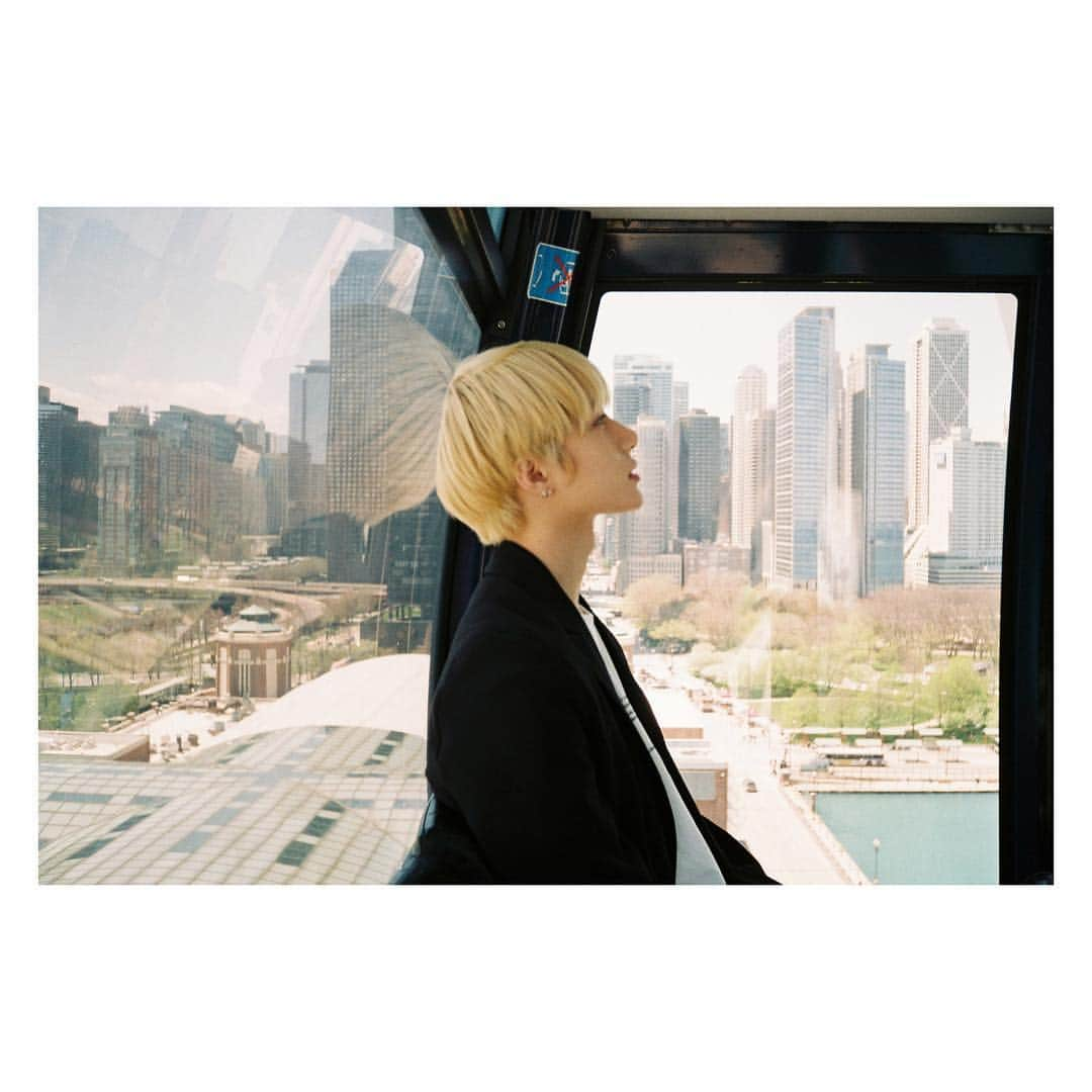 Tomorrow X Togetherさんのインスタグラム写真 - (Tomorrow X TogetherInstagram)「TOMORROW X TOGETHER rec. #TXTrec @ CHICAGO ‘Our Summer’ (selfie ver.) #투모로우바이투게더 #TXT #SOOBIN #YEONJUN #BEOMGYU #TAEHYUN #HUENINGKAI #수빈 #연준 #범규 #태현 #휴닝카이 #TOMORROW_X_TOGETHER #TXTSHOWCASE」8月6日 18時00分 - txt_bighit