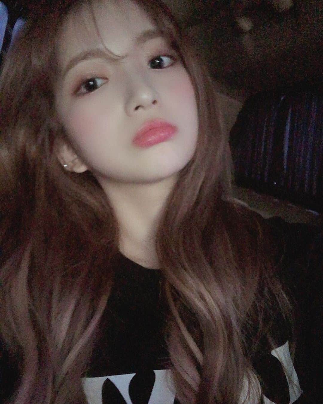 南りほのインスタグラム：「l.o.v.e🖤」