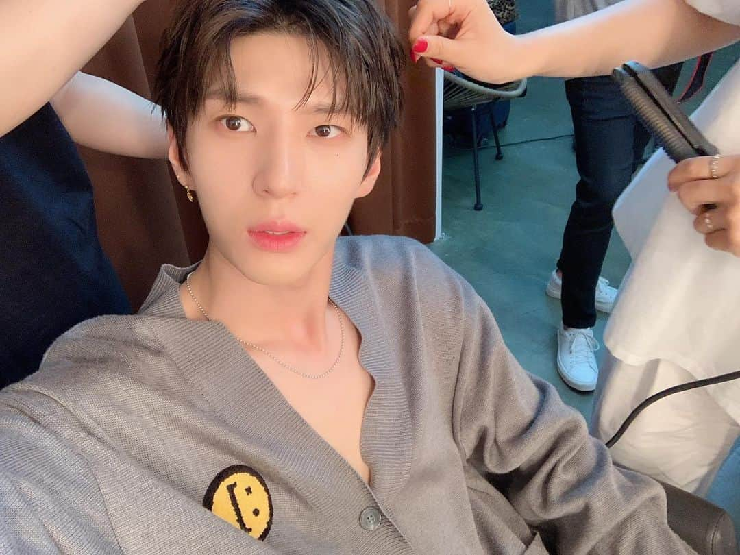 レオさんのインスタグラム写真 - (レオInstagram)「다 비켜라!!! 째려보기전에!!!!🥴」8月6日 18時17分 - leo_jungtw