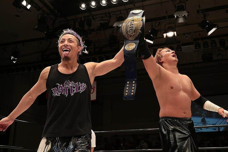 藤田洋平（YO-HEY）さんのインスタグラム写真 - (藤田洋平（YO-HEY）Instagram)「最高の舞台で最高のタイトルマッチが決まった！  9/16日は#大阪エディオンアリーナ に俺達夫婦の頂上決戦を観に来てな！  嫁さんごめんけどベルトいただいちゃうょ。  #noah_ghc #ラーテルズ #yo_hey  #hayata #夫婦タッグ #タイトルマッチ」8月6日 18時37分 - yohey0206