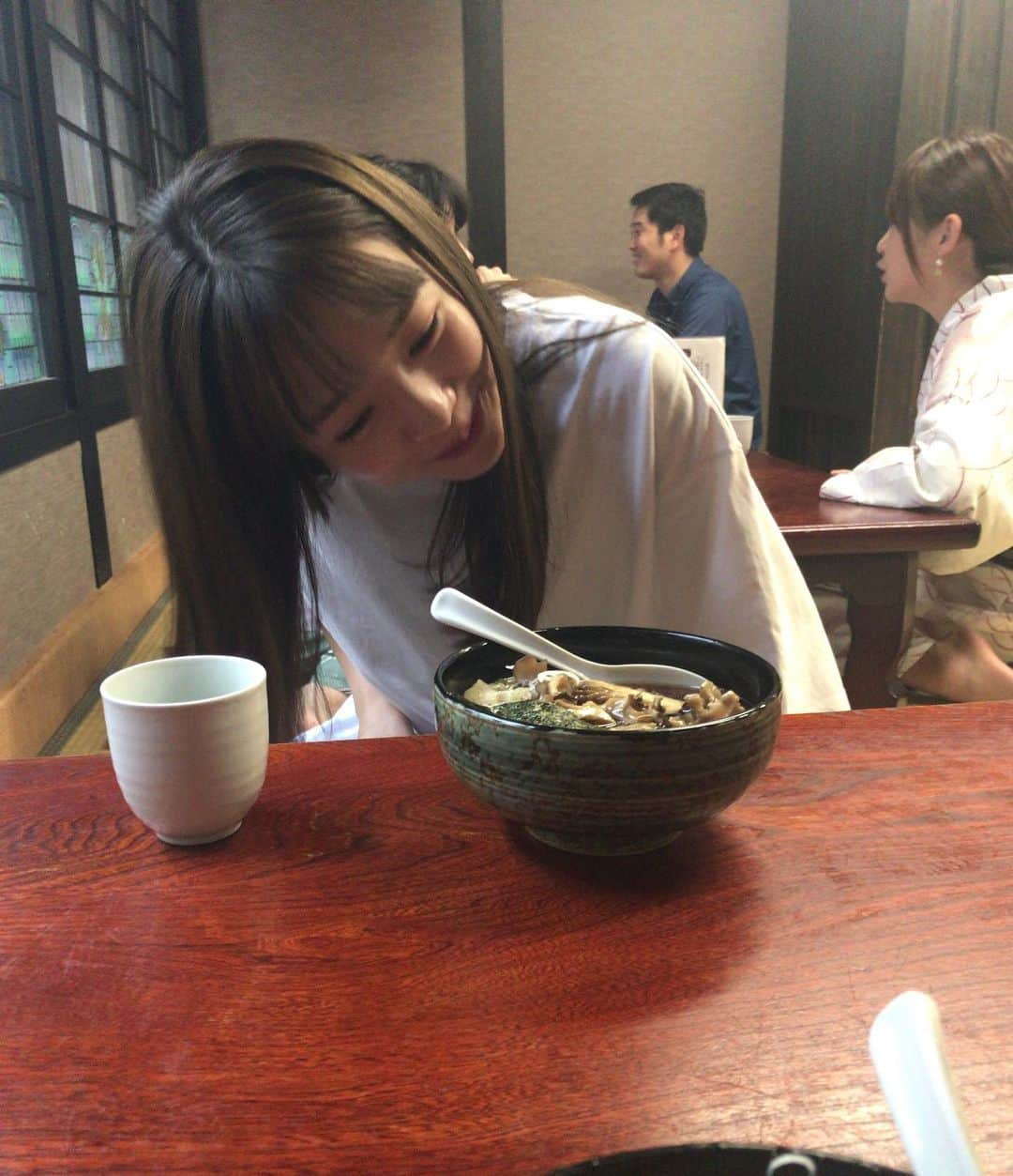 横田真悠さんのインスタグラム写真 - (横田真悠Instagram)「☺︎☺︎☺︎ 🍜」8月6日 19時21分 - yokota_mayuu