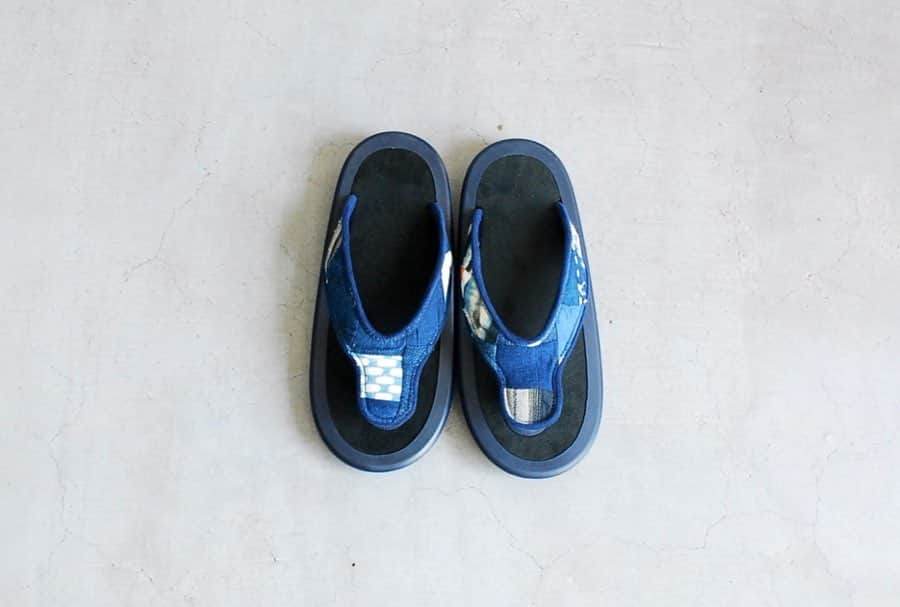 wonder_mountain_irieさんのインスタグラム写真 - (wonder_mountain_irieInstagram)「_ JoJo × itten. / ジョジョ×イッテン "BEACH SANDAL -Antique Natural indigo" ￥42,120- _ 〈online store / @digital_mountain〉 http://www.digital-mountain.net/shopdetail/000000007803/ _ 【オンラインストア#DigitalMountain へのご注文】 *24時間受付 *15時までのご注文で即日発送 *1万円以上ご購入で送料無料 tel：084-973-8204 _ We can send your order overseas. Accepted payment method is by PayPal or credit card only. (AMEX is not accepted)  Ordering procedure details can be found here. >>http://www.digital-mountain.net/html/page56.html _ 本店：#WonderMountain  blog>> http://wm.digital-mountain.info/blog/20190806-1/ _ #jojosandal #itten. #祇園ない藤 #ない藤 #イッテン _ 〒720-0044 広島県福山市笠岡町4-18 JR 「#福山駅」より徒歩10分 (12:00 - 19:00 水曜定休) #ワンダーマウンテン #japan #hiroshima #福山 #福山市 #尾道 #倉敷 #鞆の浦 近く _ 系列店：@hacbywondermountain _」8月6日 19時27分 - wonder_mountain_