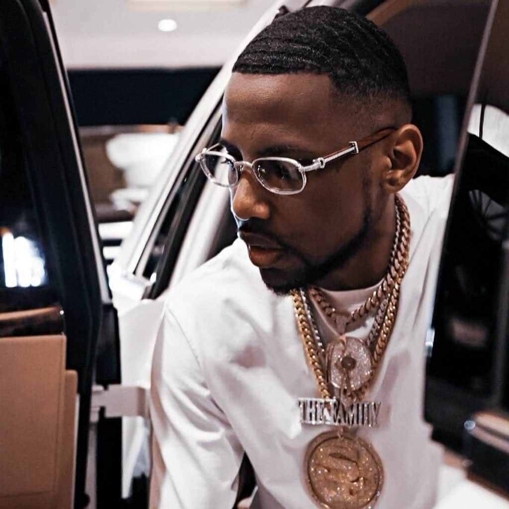 ファボラスのインスタグラム：「Visualize ya highest self & start showing up as that person.. Detroit what up doe!!! [shot by @dversace94]  #UltimateWhiteParty #Detroit」