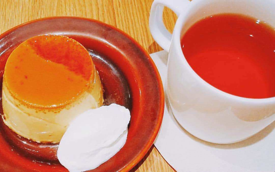桑原麻美さんのインスタグラム写真 - (桑原麻美Instagram)「#話し方グループレッスン は、 バージョンアップ を重ねて 4期目を行なっています。  今日が4回目のレッスン。 明らかに受講生様たちの 声が変わり、感動、感激。  やはり2か月で変わる！  今日は新たな試みの ご相談もしつつ、 レッスン後は受講生様と #蕎麦→#デザート へ♪  お盆明けが最終レッスン。 #ラストスパート です！ ・・・・・・・・ アナウンサーが教える 声と話し方のメルマガ  登録はプロフィールから♡ @asami_kuwabara  #アナウンサー#フリーアナウンサー#司会者#話し方講師#話し方レッスン名古屋」8月6日 19時29分 - asami_kuwabara