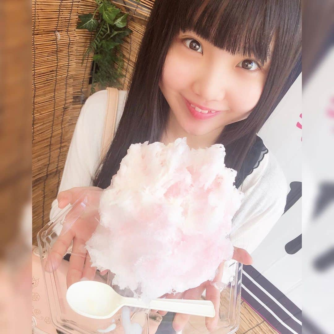 北川愛乃さんのインスタグラム写真 - (北川愛乃Instagram)「今年初のかき氷を 食べましたぁー🍧💕 めーーーちゃっ美味しかったです😋 また食べたいなぁ✨  #けずりいちご #かき氷 #おいしぃー  #大好き」8月6日 19時42分 - kitagawayoshino