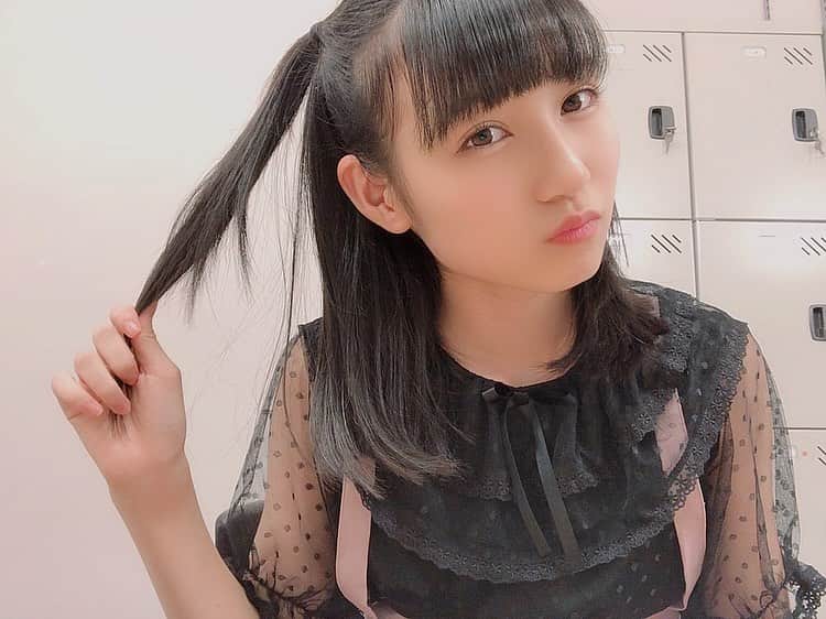 今村麻莉愛のインスタグラム：「ハーフツインが大好き💕 ・ みんなはまりあのどんな髪型が好きですか🥰 ・ ・ #ハーフツイン #前も似たような投稿した気が笑 #HKT48  #今村麻莉愛」