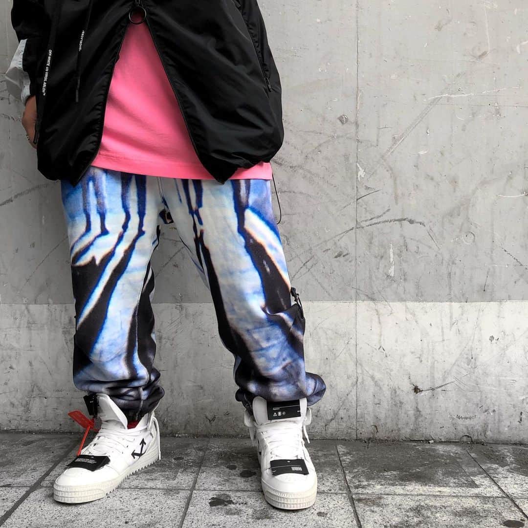 AYINさんのインスタグラム写真 - (AYINInstagram)「・ ・ ・ JK / @off____white  PT / @undercover_lab ・ ・ ・ ・ ・ available at store✔️ ・ ・ ・ ・ #offwhite #undercover #AYIN  #aw19」8月6日 20時59分 - ayin_japan