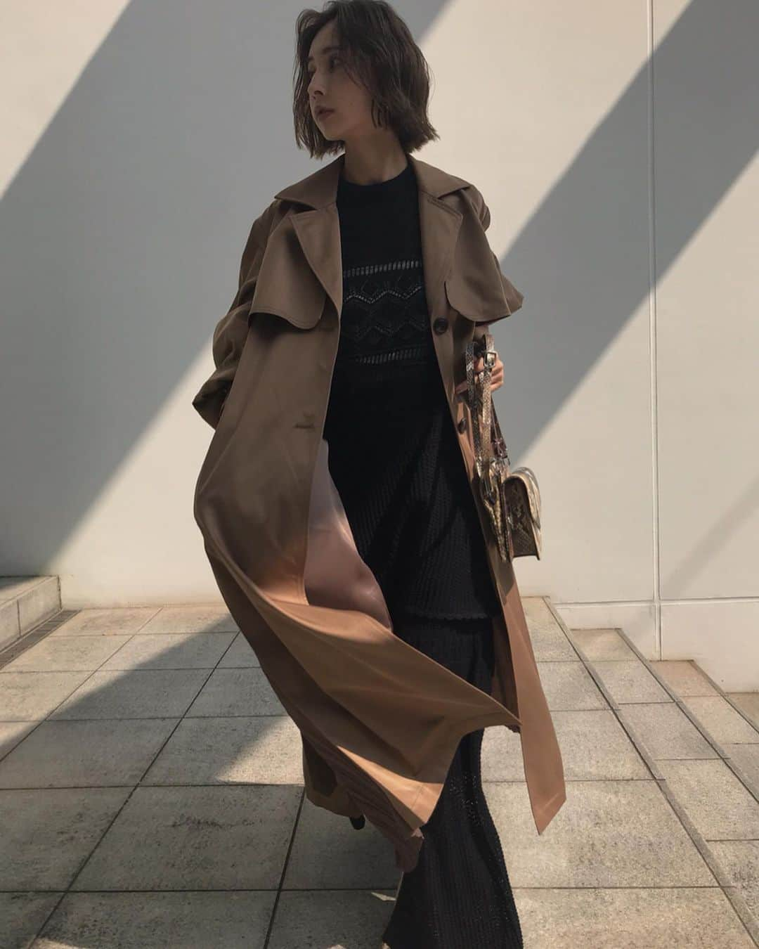 黒石奈央子さんのインスタグラム写真 - (黒石奈央子Instagram)「あめりふく。 . BALOON SLEEVE PLEATS TRENCH ¥27700+tax 8/9 LACY FUSUMA KNIT TOP ¥15700+tax 8/9 LACY FUSUMA KNIT PT ¥16600+tax 8/9 靴 バッグ  AW アクセ  AW . . バックコンシャスシリーズの新作！ 先行でももちろん人気上位品番！ 今年はレースアップにしたよ！ .  @ameri_shinjuku @amerivintage @ameri_daikanyama @ameri.shinsaibashi #ameri#amerivintage #fashion #coordinate#ootd#outfit#osanposnap #705_outfit #大人ファッション #大人コーディネート #大人スタイル #modestyle #modefashion#modecasual」8月6日 21時03分 - blackstone705