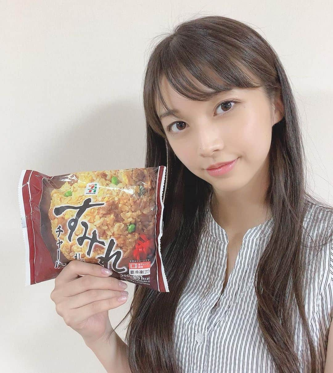 牧野真莉愛さんのインスタグラム写真 - (牧野真莉愛Instagram)「♡ ♡ 💖すみれチャーハン💖 ※札幌に行けなくてもいただけます🐰 ・ 札幌ドームへ行くとき、いつもすみれに行ってました🍜 おいしいお水飲むの楽しみだった😊 ♡ ♡  #すみれチャーハン #モーニング娘19 #morningmusume19」8月6日 21時21分 - maria_makino.official