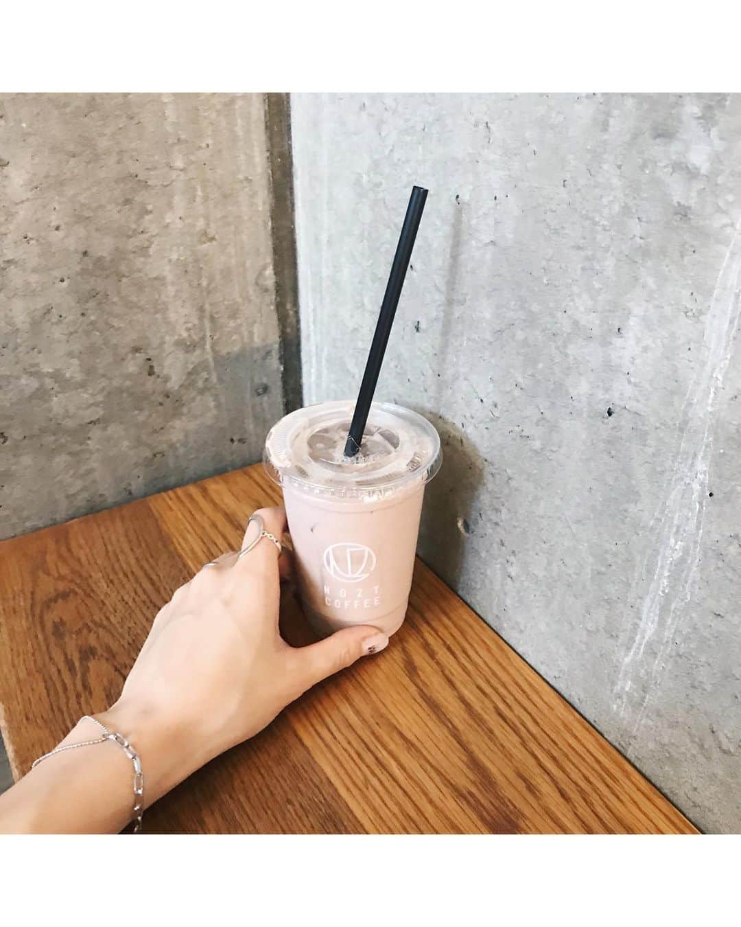 斎藤有沙さんのインスタグラム写真 - (斎藤有沙Instagram)「私が好きそうなカフェ見つけた🥰笑 #NOZYCOFFEE 🌿 しかし、私はコーヒーが飲めないので ココアです🙇🏻‍♀️笑」8月6日 21時35分 - i_am_arinko