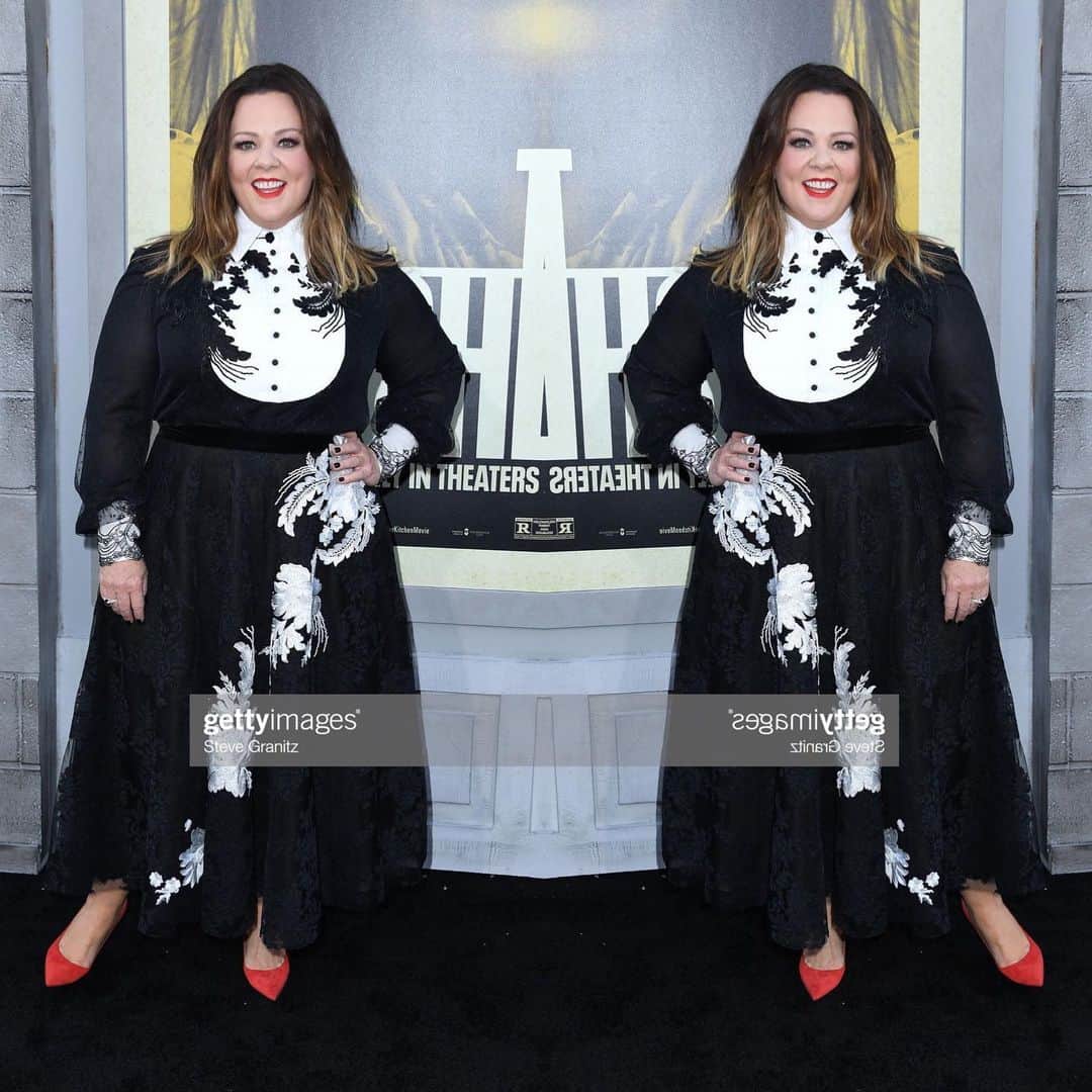 のインスタグラム：「@melissamccarthy looking fabulous last night at her premiere of #thekitchen wearing my VOYAGE pumps in red. ❤️❤️❤️❤️❤️ #highheels #bffs #friends #hollywood #premiere #sickshoes #fashion #melissamccarthy #madeinitaly #brianatwood」