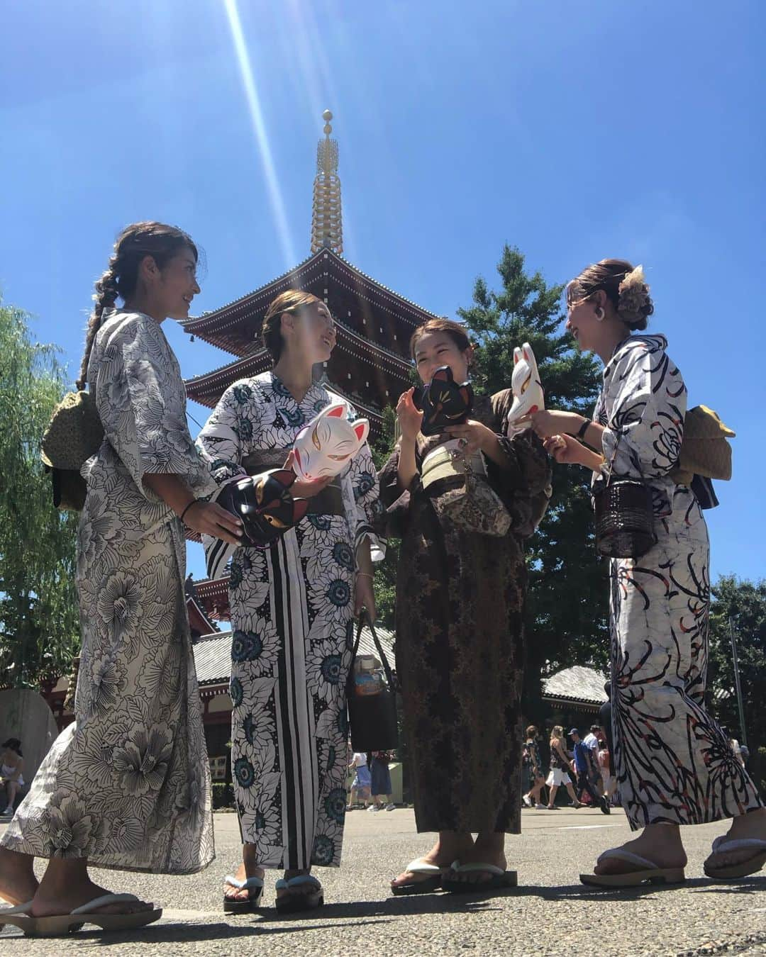 Mihoさんのインスタグラム写真 - (MihoInstagram)「Asakusa 👘🏵💛 ----- #japan#asakuta#yukata#tokyo#kimono#japanesegirls#japan#浴衣#浅草#東京観光」8月6日 21時48分 - march16m