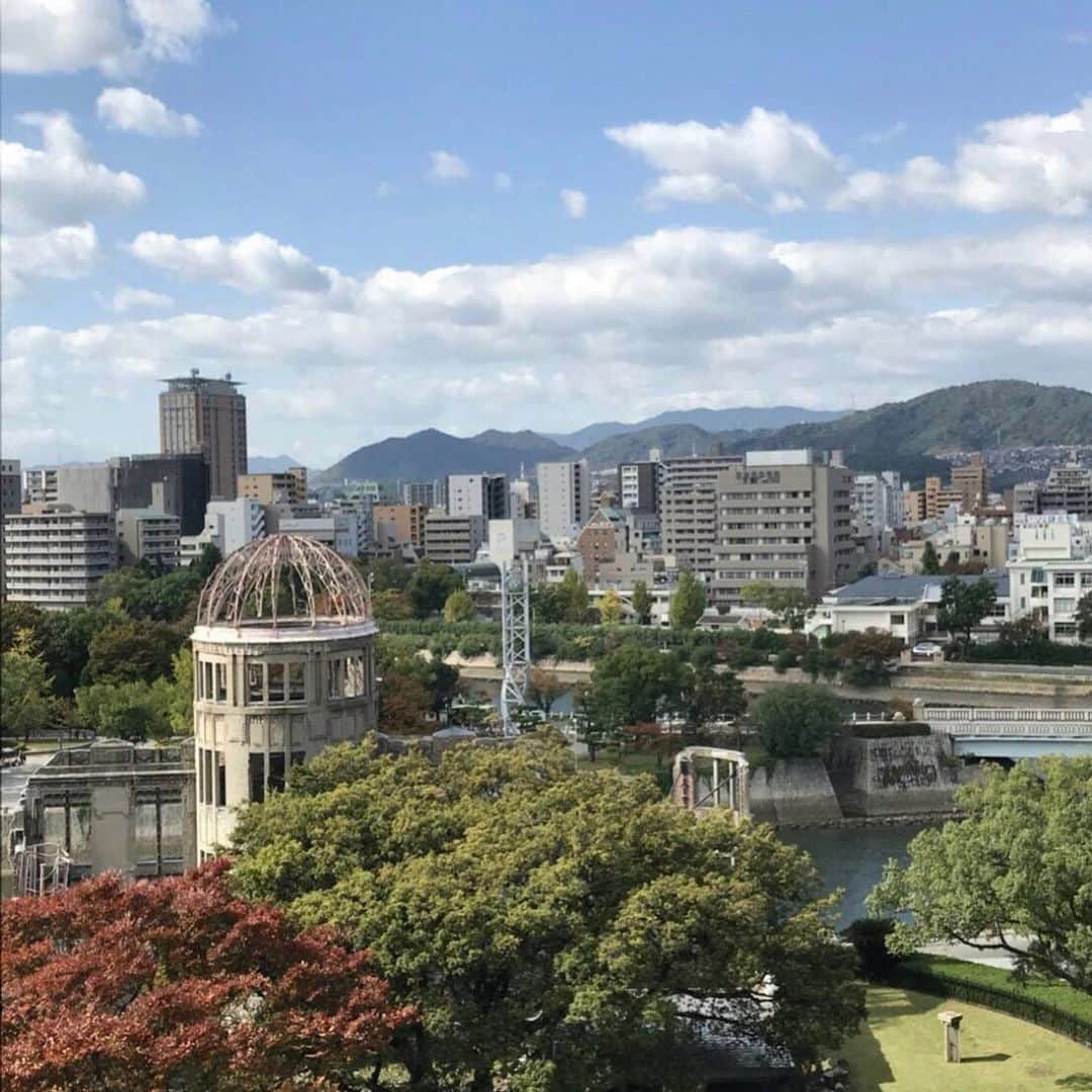 木村文子さんのインスタグラム写真 - (木村文子Instagram)「8月6日。広島原爆の日。 忘れてはいけない大切な日。 1日1日を大切に過ごしていきたいと思います。 原爆でお亡くなりになられた方々のご冥福をお祈りします。 #hiroshima #peace #6th #august  #広島 #平和記念公園 #原爆ドーム」8月6日 21時49分 - kimura.ayako