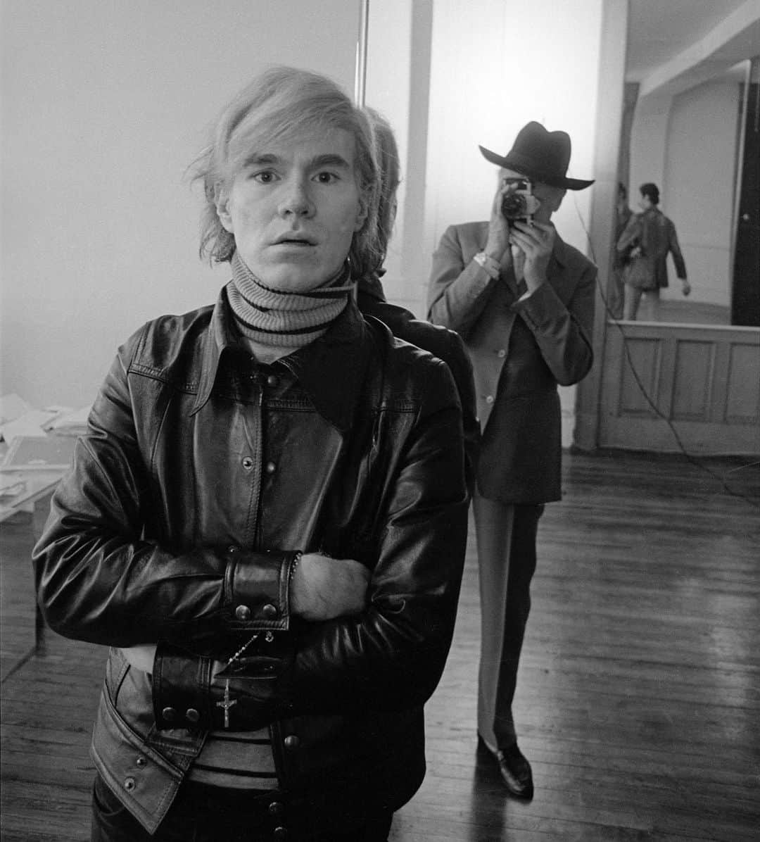 サザビーズさんのインスタグラム写真 - (サザビーズInstagram)「Celebrating Andy Warhol, who was born #OTD in 1928 🎂 The American master of Pop Art is captured here by British photographer Cecil Beaton. - #CecilBeatonStudioArchive #AndyWarhol #SothebysContemporary #OnThisDay #PopArt - ©The Cecil Beaton Studio Archive at Sotheby's」8月6日 22時00分 - sothebys