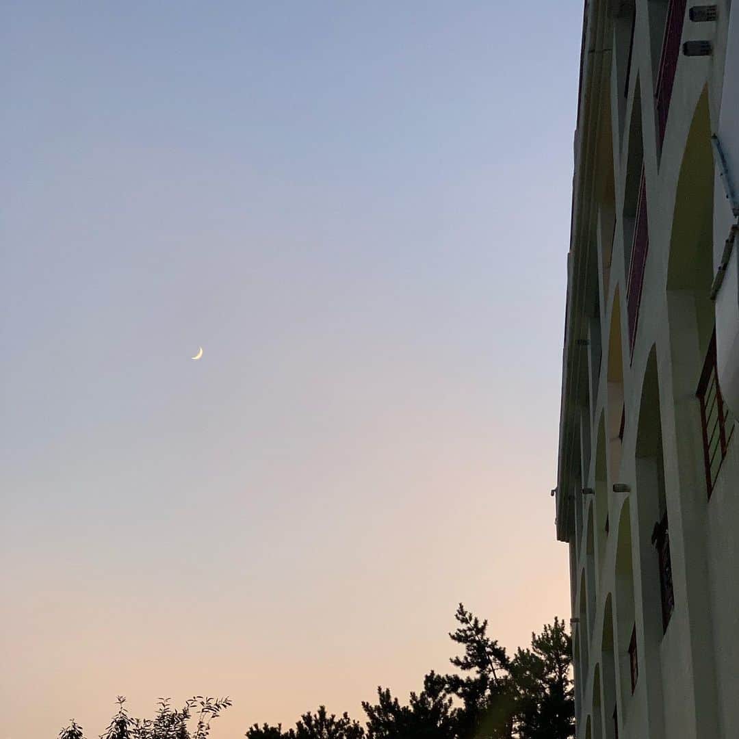 チ・ミンヒョクのインスタグラム：「🌙」