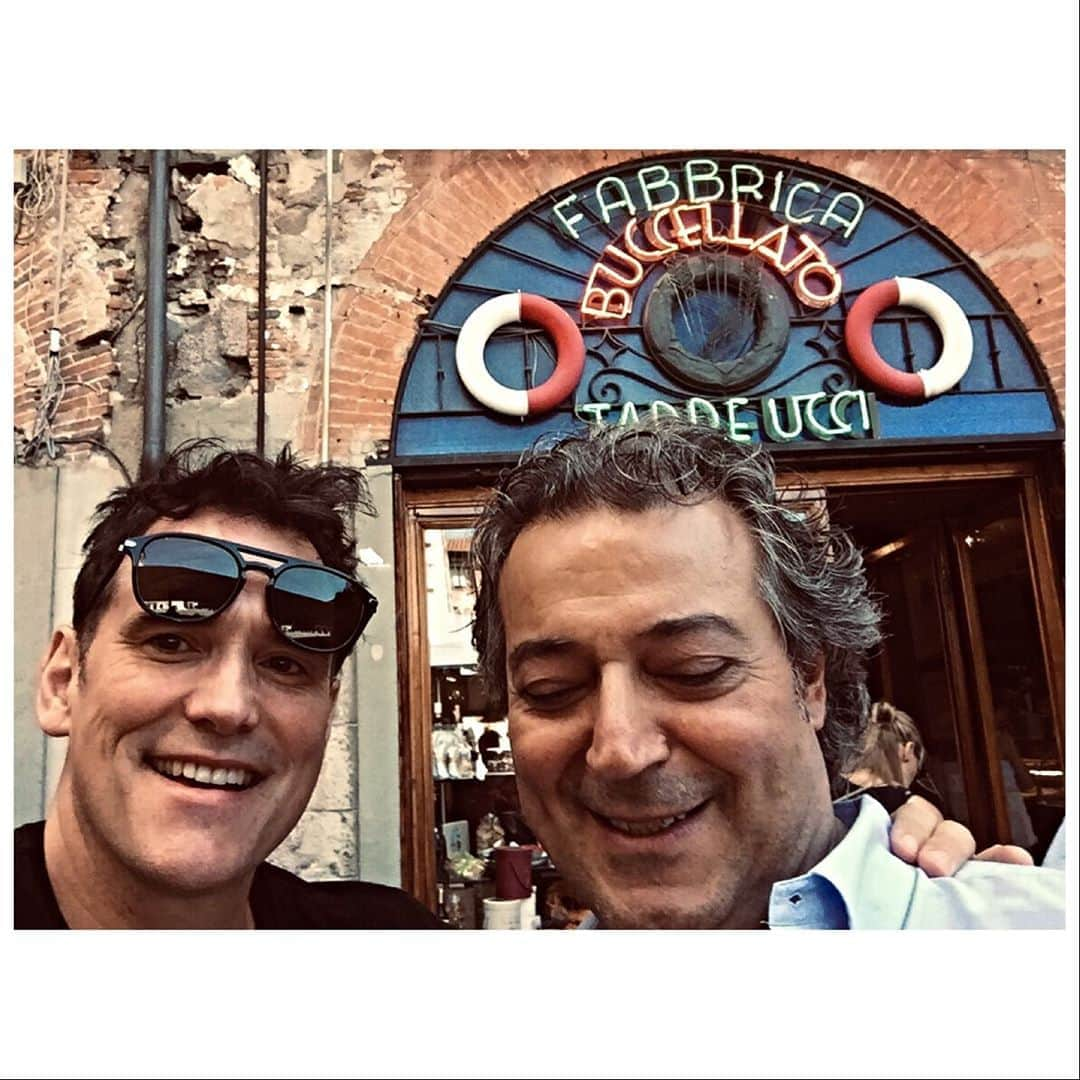 マット・ディロンさんのインスタグラム写真 - (マット・ディロンInstagram)「Some restorative days in beautiful #lucca #italy with bella @robertamastromichele and friends, old and new. @c.k.dexter.haven」8月6日 22時11分 - mattdillon