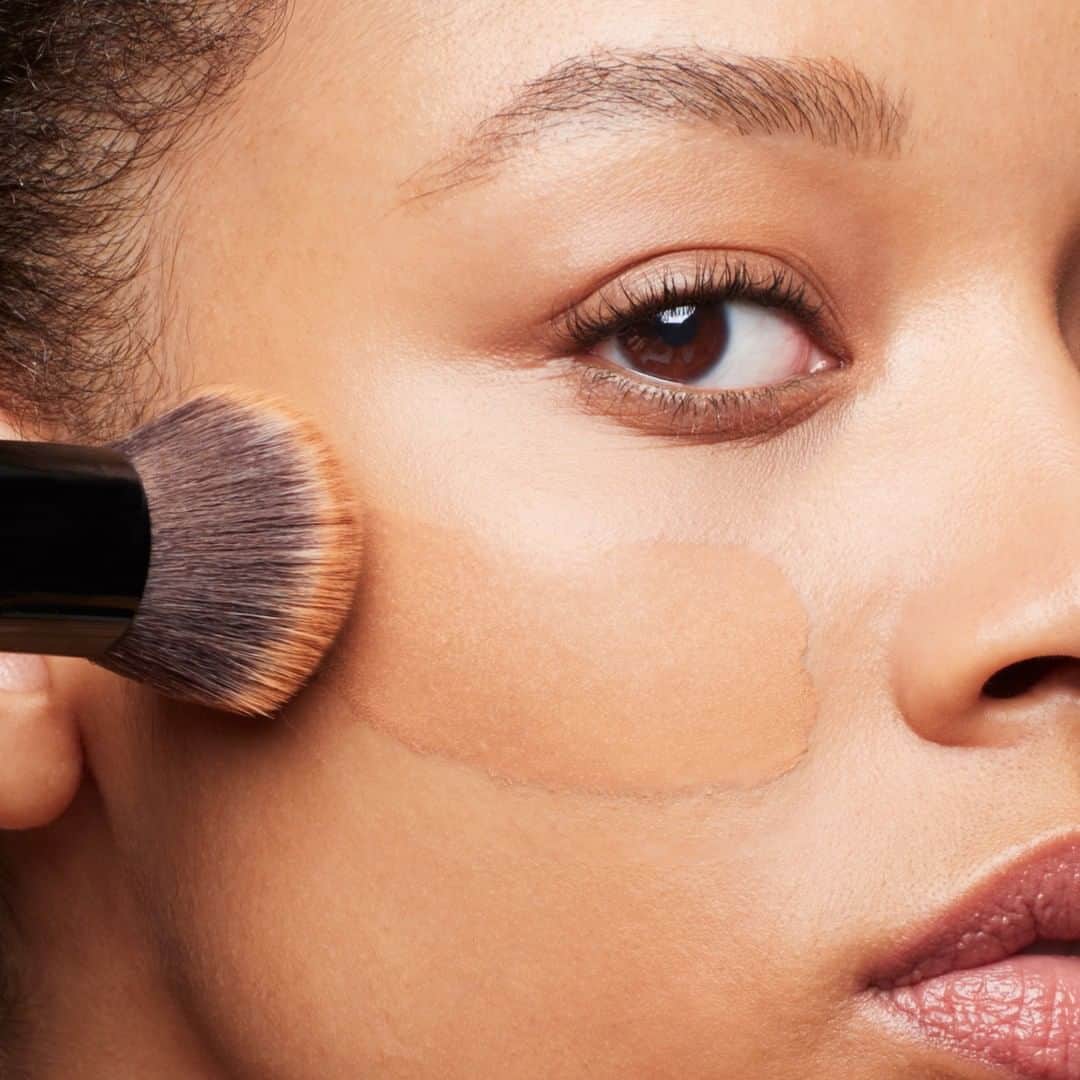Smashboxのインスタグラム：「Now you see it. A second later you don't. #SBXFullCoverage」