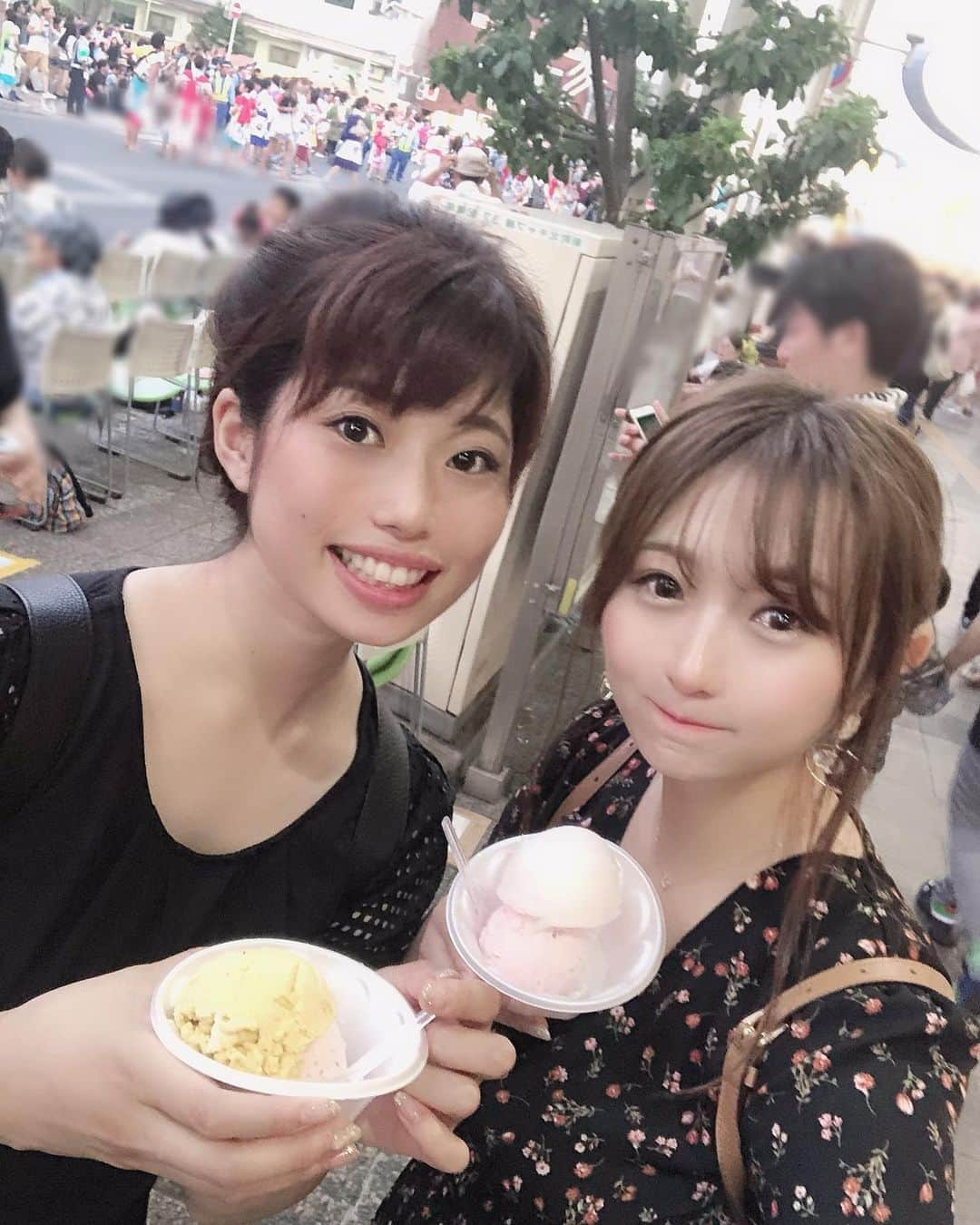 新矢皐月さんのインスタグラム写真 - (新矢皐月Instagram)「青森ねぶた ♡ ♡ 高校卒業以来ひっさしぶりに ハネトの衣装を☺️ 跳ねたのは4日に🐤 . . いい歳になって恥ずかしかったけど やっぱ着るとテンション上がりました！ . . そして今日は最終日だったので まゆらーさんと観覧😻 . . 明日は花火と海上ねぶた🎇 . . ねぶたの期間が終わっちゃう😭 . . #エヴァねぶた #エヴァンゲリオン初号機 #エヴァンゲリオンねぶた  #青森ねぶた #ねぶた祭り #青森ねぶた祭り2019 #ねぶた #青森旅行 #青森観光 #青森観光スポット #nebuta #japanesegirl #japan_vacations #japanculture  #国内旅行 #被写体 #ハネト #跳人 #ねぶた衣装 #さつき青森 #太もも #足っきー #ootd #浴衣」8月6日 22時43分 - araya_satsuki