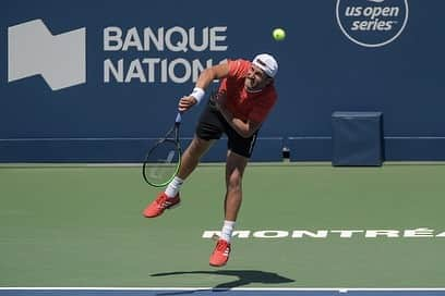 リュカ・プイユさんのインスタグラム写真 - (リュカ・プイユInstagram)「Too good from Milos... 😩 #Next #BackToPractice 💦 @rogerscup 📸」8月6日 22時53分 - lucaspouille