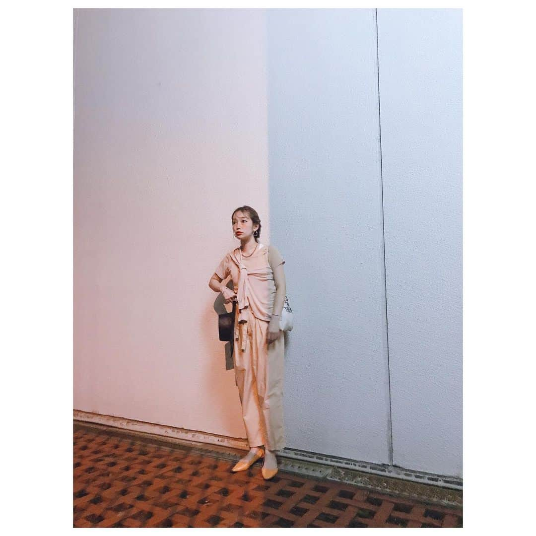 久保山香奈さんのインスタグラム写真 - (久保山香奈Instagram)「. ピンクベージュとか最近好き🐷 #fashion#vintage#pink」8月6日 22時54分 - kaaana227