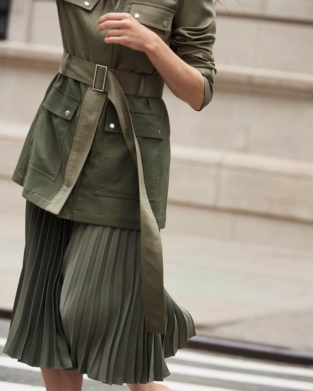 Club Monacoのインスタグラム：「Opposites attract: Soft pleats meet structured jacket.」