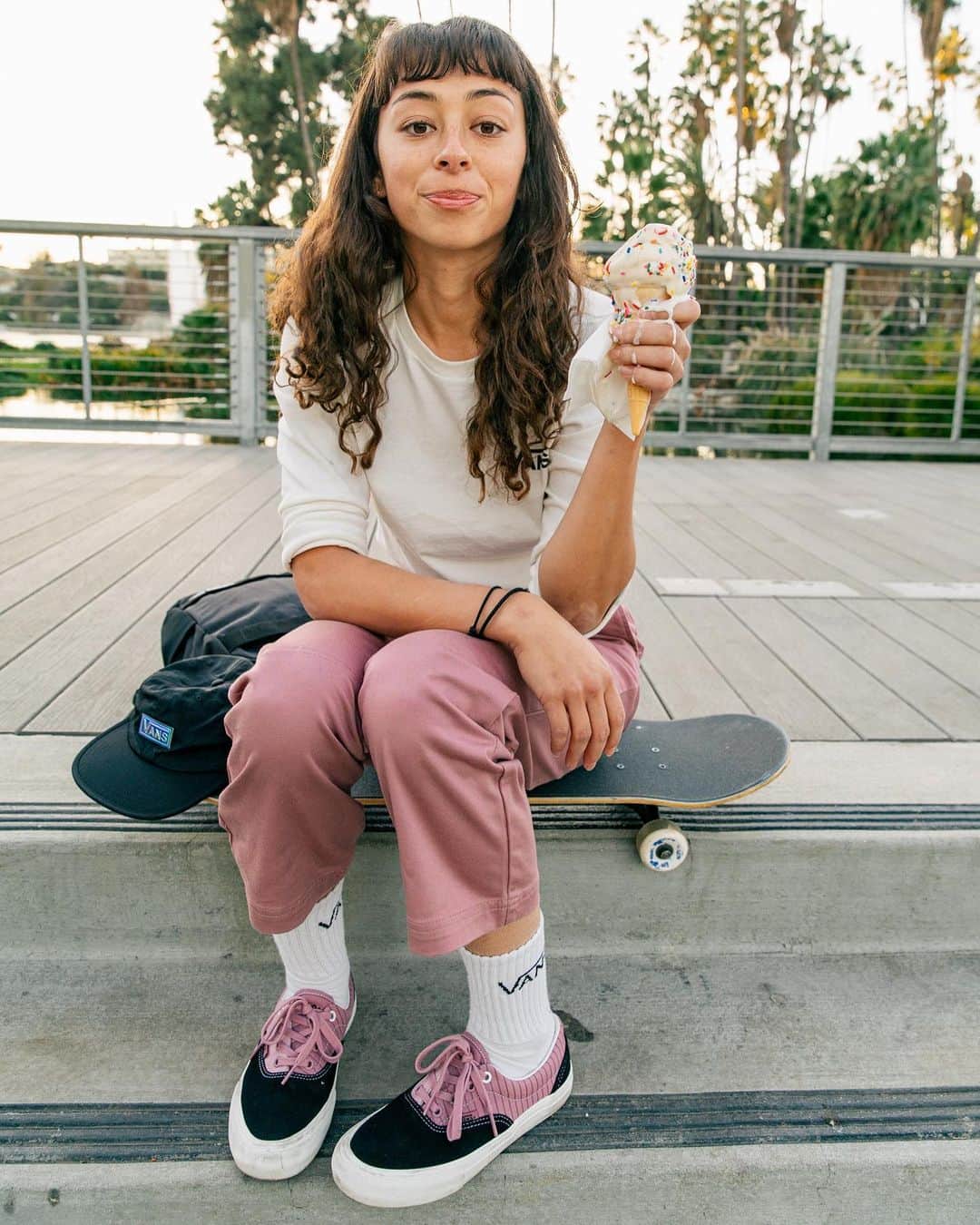 vansさんのインスタグラム写真 - (vansInstagram)「A fresh take on the @VansSkate Era Pro with apparel to match inspired by @LizzieArmanto. See more at vans.com ➡️」8月7日 8時55分 - vans