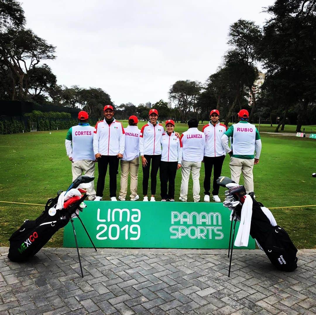 アレハンドラ・ジャネサのインスタグラム：「Equipo Mexicano! @lima2019juegos 🙌❤️🇲🇽 #vamos 💪 jugamos de jueves a domingo 😃🏌️‍♀️」