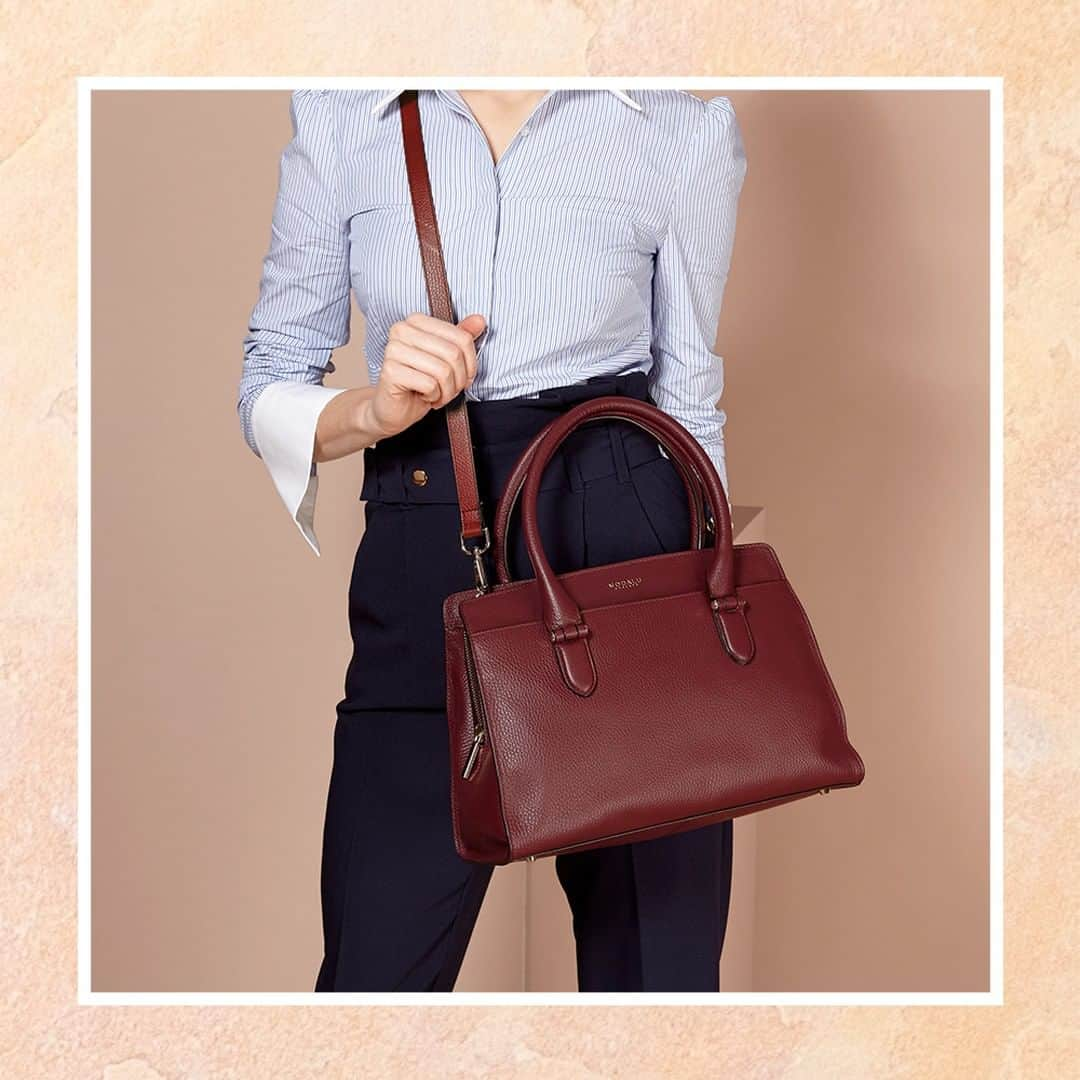 モダルーのインスタグラム：「A structured and chic style fit for everyday wear, the Roma is a simple shoulder silhouette with a relaxed shape and functional handle #ModaluMoments #WorkHandbags #LeatherHandbag」