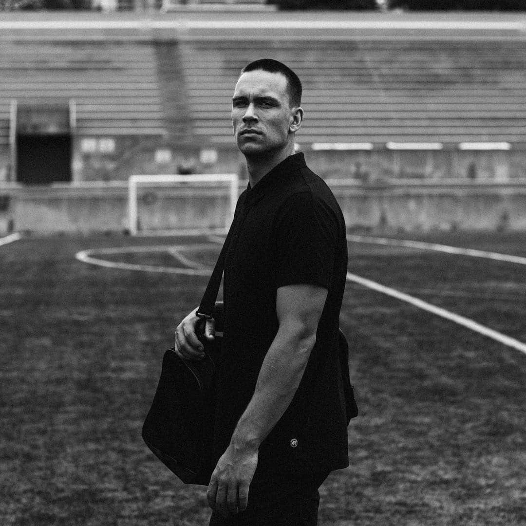 のインスタグラム：「Our timeless Polo Shirt is made from lightweight Pima cotton that’s durable, breathable, and comfortable during the warmer months.⁣⁣ ⁣⁣ Now available on ReigningChamp.com and at Reigning Champ Flagship Stores. ⁣⁣ ⁣⁣ #ReigningChamp」