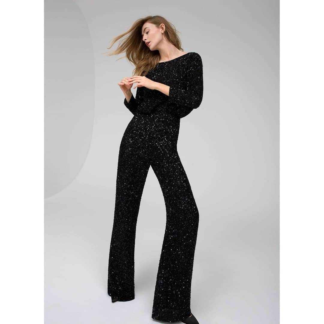 ジェニーパッカムさんのインスタグラム写真 - (ジェニーパッカムInstagram)「Babette, a black sequin palazzo jumpsuit from the AW19 Pre-Collection is now available in-stores. Locate your nearest stockist via link in bio and contact enquiries@jennypackham.com for further information. #jennypackham #babette #instorenow #aw19pre」8月7日 1時26分 - jennypackham