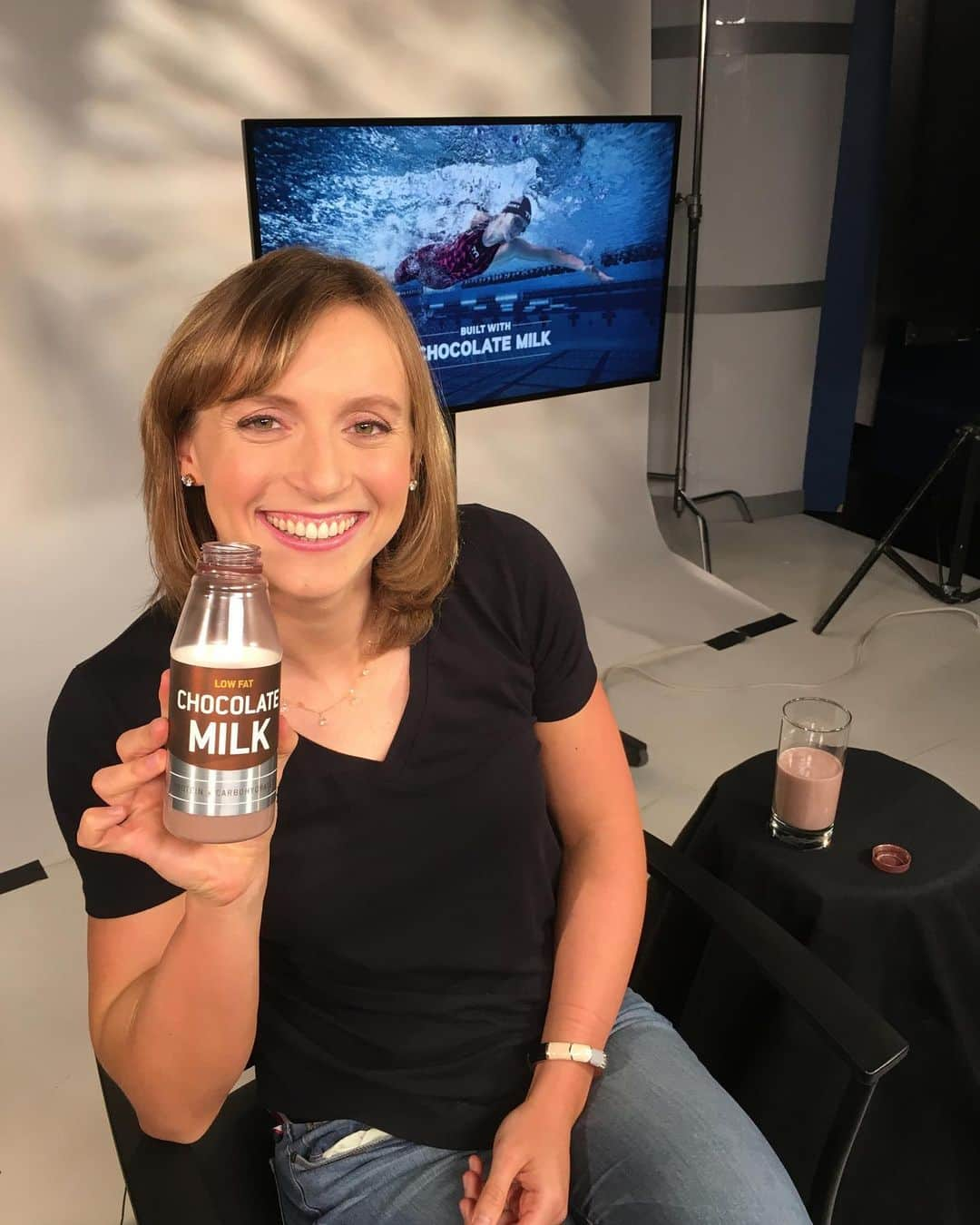 ケイティ・レデッキーさんのインスタグラム写真 - (ケイティ・レデッキーInstagram)「I’m thrilled to be joining Team @BuiltWithChocolateMilk! Ever since I was about 13 years old, I’ve been recovering with chocolate milk. It’s been a huge part of my training and racing routines, helping me go after my goals in the pool. #RealWorks #Ad」8月7日 1時47分 - katieledecky